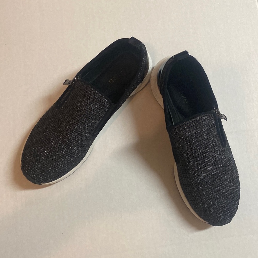 Nurture Sneakers Slip On Zipper On Side